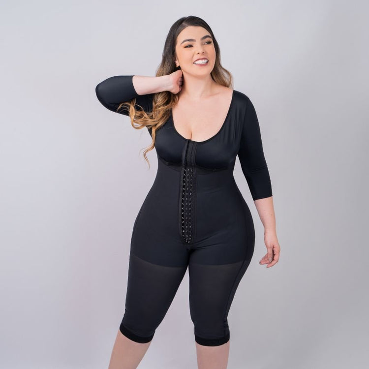 ST-07 · Faja larga con brasier incluido