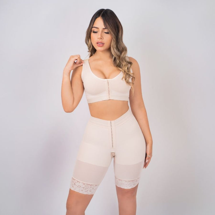 SH-06 · Short media pierna con broches